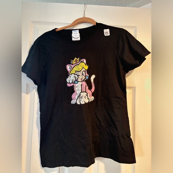 Nintendo Tops - Nintendo Shirt Size Medium Ladies